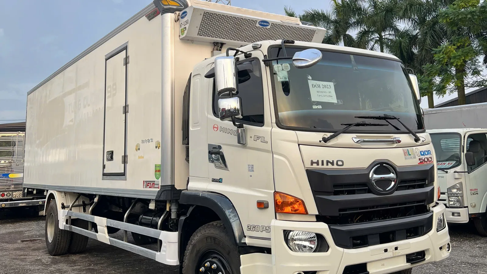 Các dòng xe tải Hino cũ tại Bãi xe Thắng Cảnh