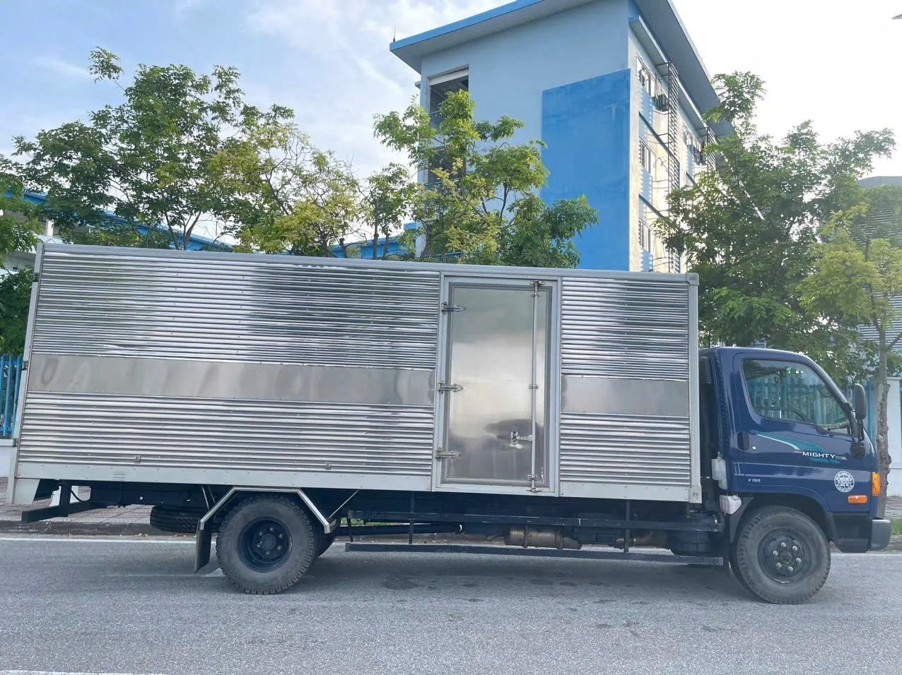 Xe tải Hyundai cũ tại Bãi xe Thắng Cảnh Long Biên Hà Nội