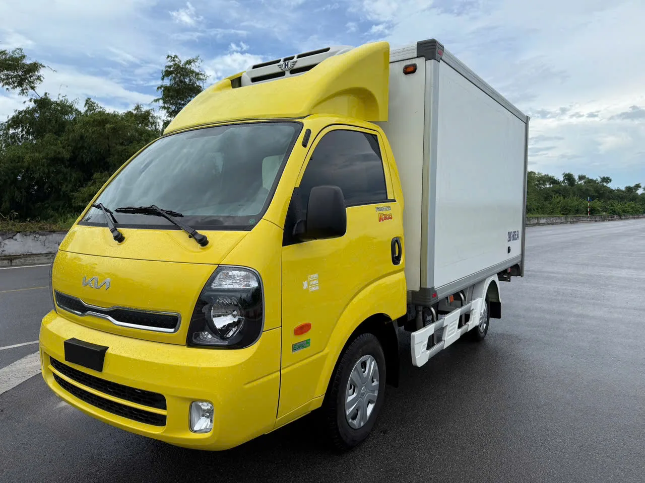 Xe tải Kia cũ tại Bãi xe Thắng Cảnh Long Biên Hà Nội