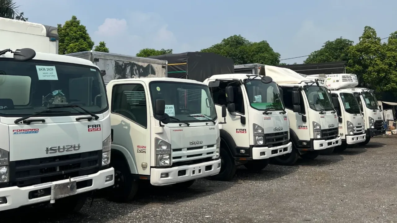 Trực Tiếp Bên Trong Bãi Xe Thắng Cảnh: Quy Trình Tuyển Chọn Xe Thực Tế Tại Long Biên