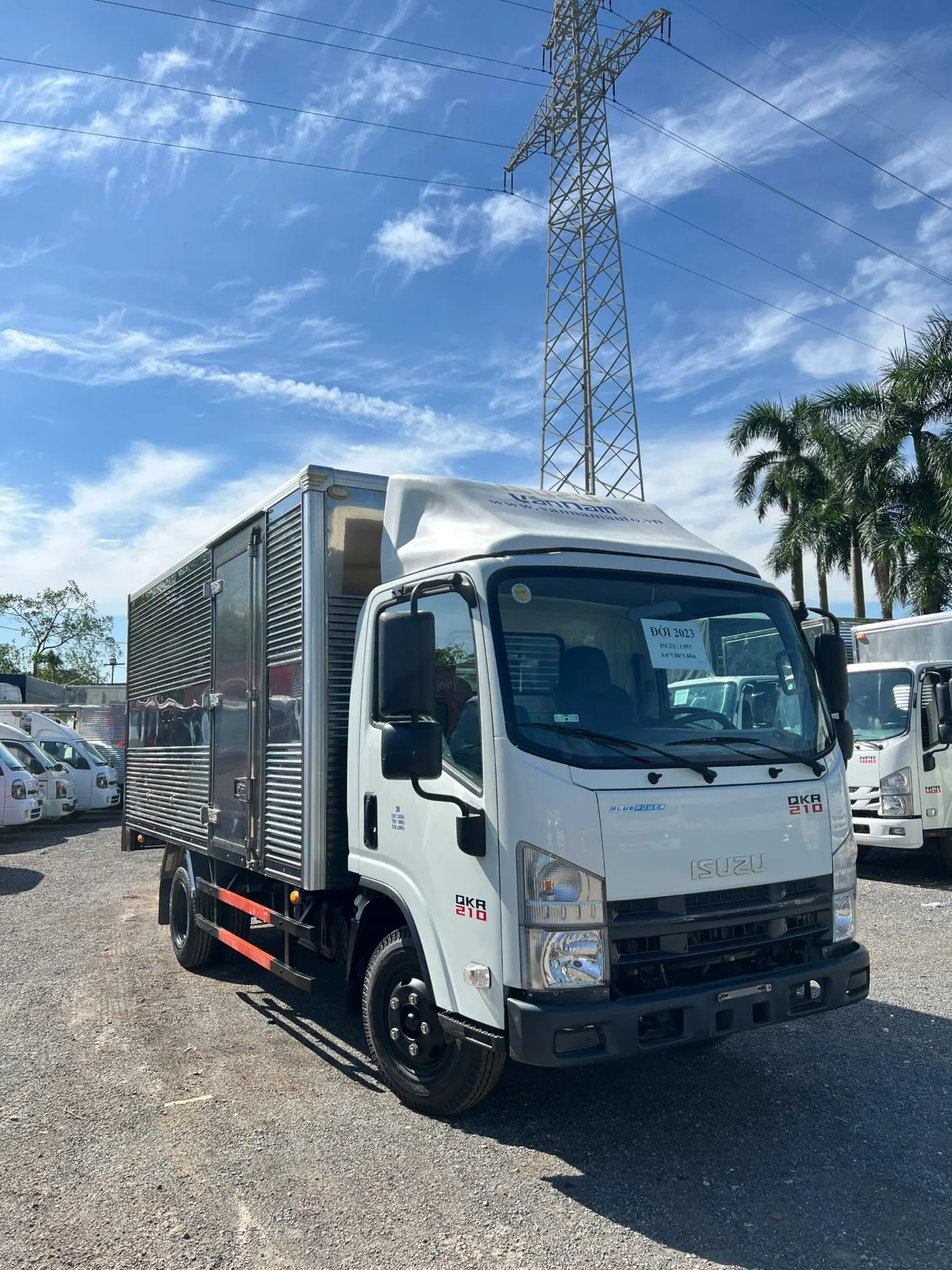 Ảnh xe tải isuzu qkr 210