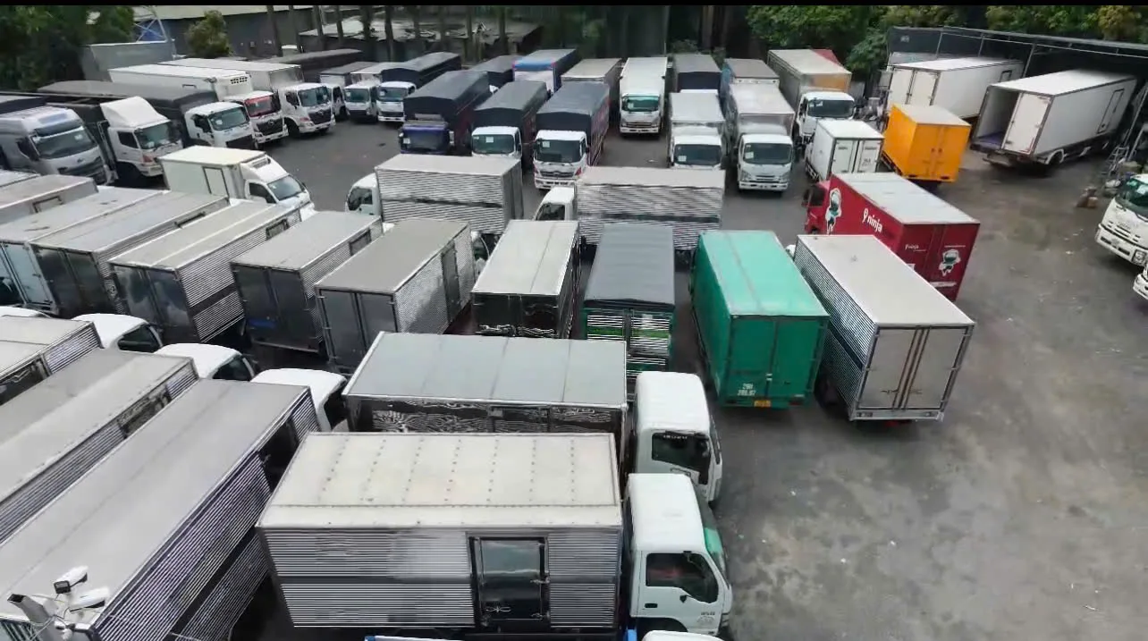 ảnh Bãi xe Thắng Cảnh, Long Biên, HN