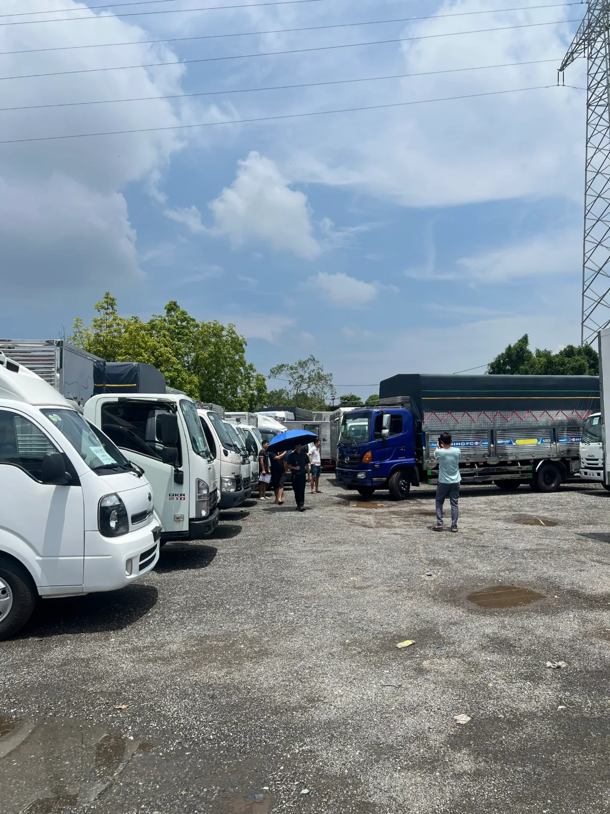 Trực Tiếp Bên Trong Bãi Xe Thắng Cảnh: Quy Trình Tuyển Chọn Xe Thực Tế Tại Long Biên