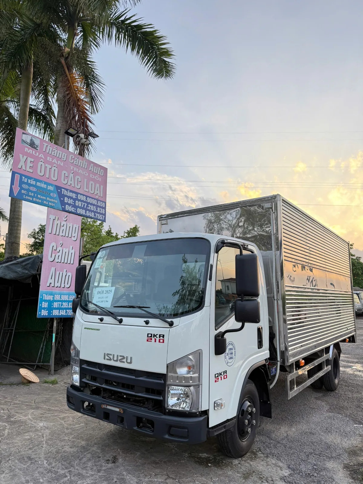 Chuyện Nghề 20 Năm Thắng Cảnh Auto: Giữ Trọn Chữ Tín Giữa Thị Trường Xe Tải Cũ