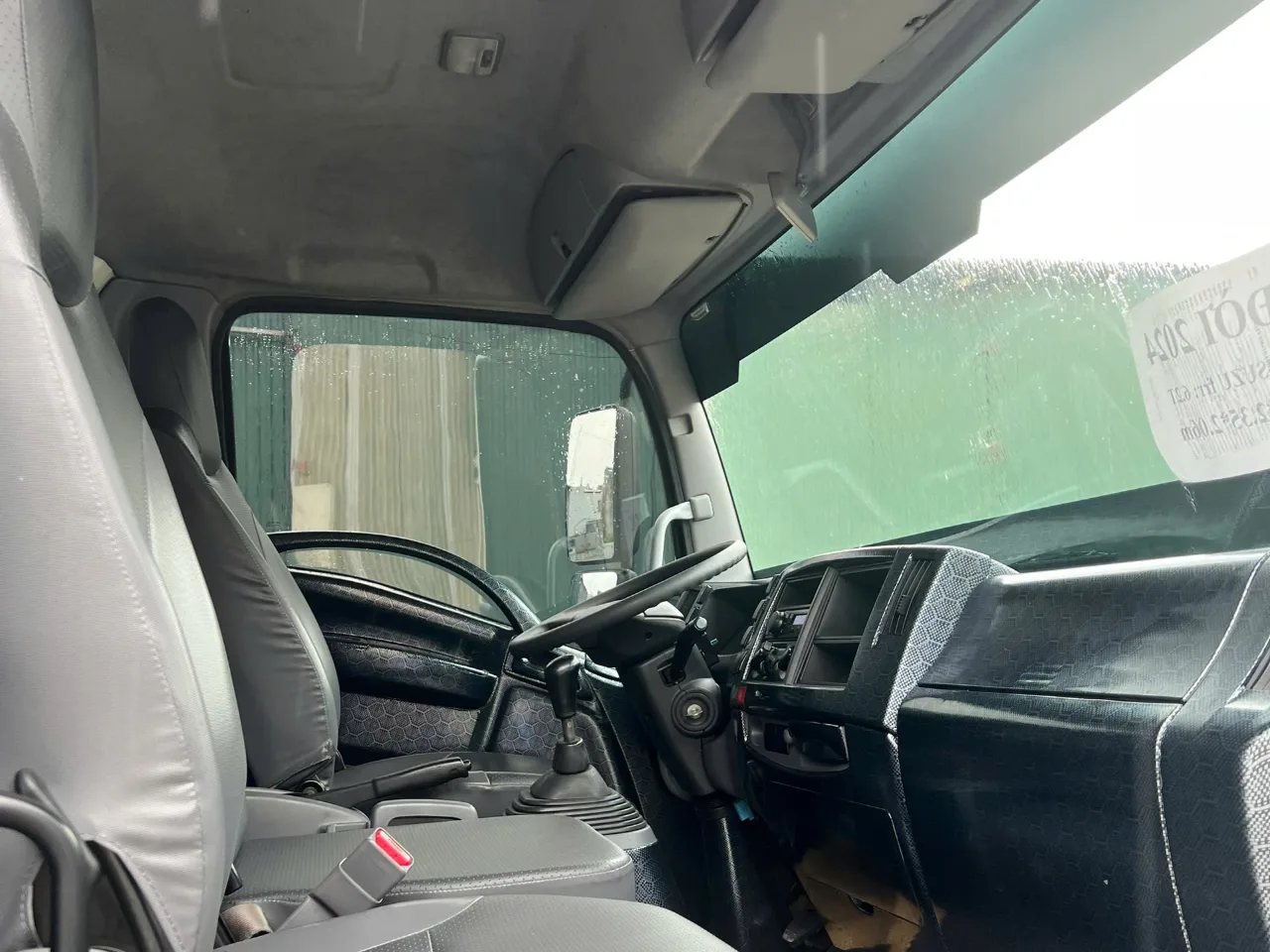 Isuzu FRR 650 thùng kín đời 2024 - ảnh 10