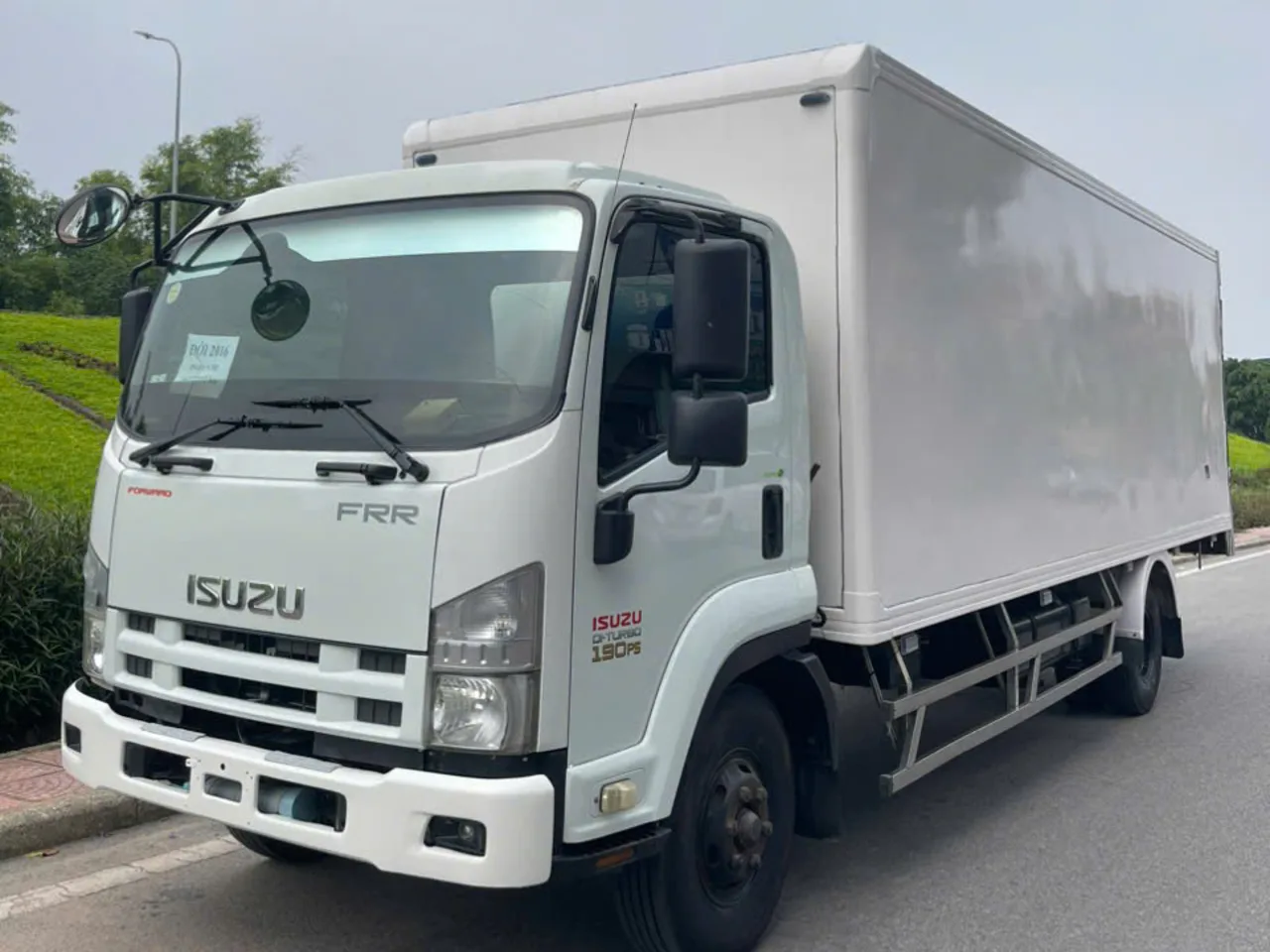 Isuzu FRR thùng kín đời 2016 - ảnh thu nhỏ 2