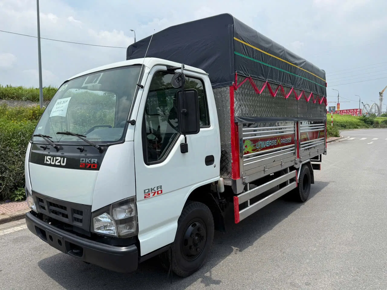 Isuzu QKR 270 thùng kín đời 2019 - ảnh thu nhỏ 2