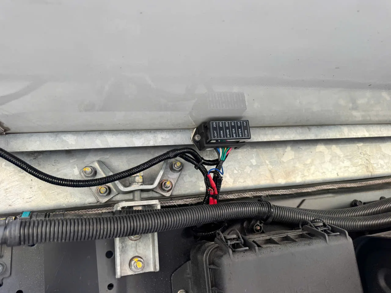 Hyundai New Mighty N250SL thùng lạnh đời 2022 - ảnh 8