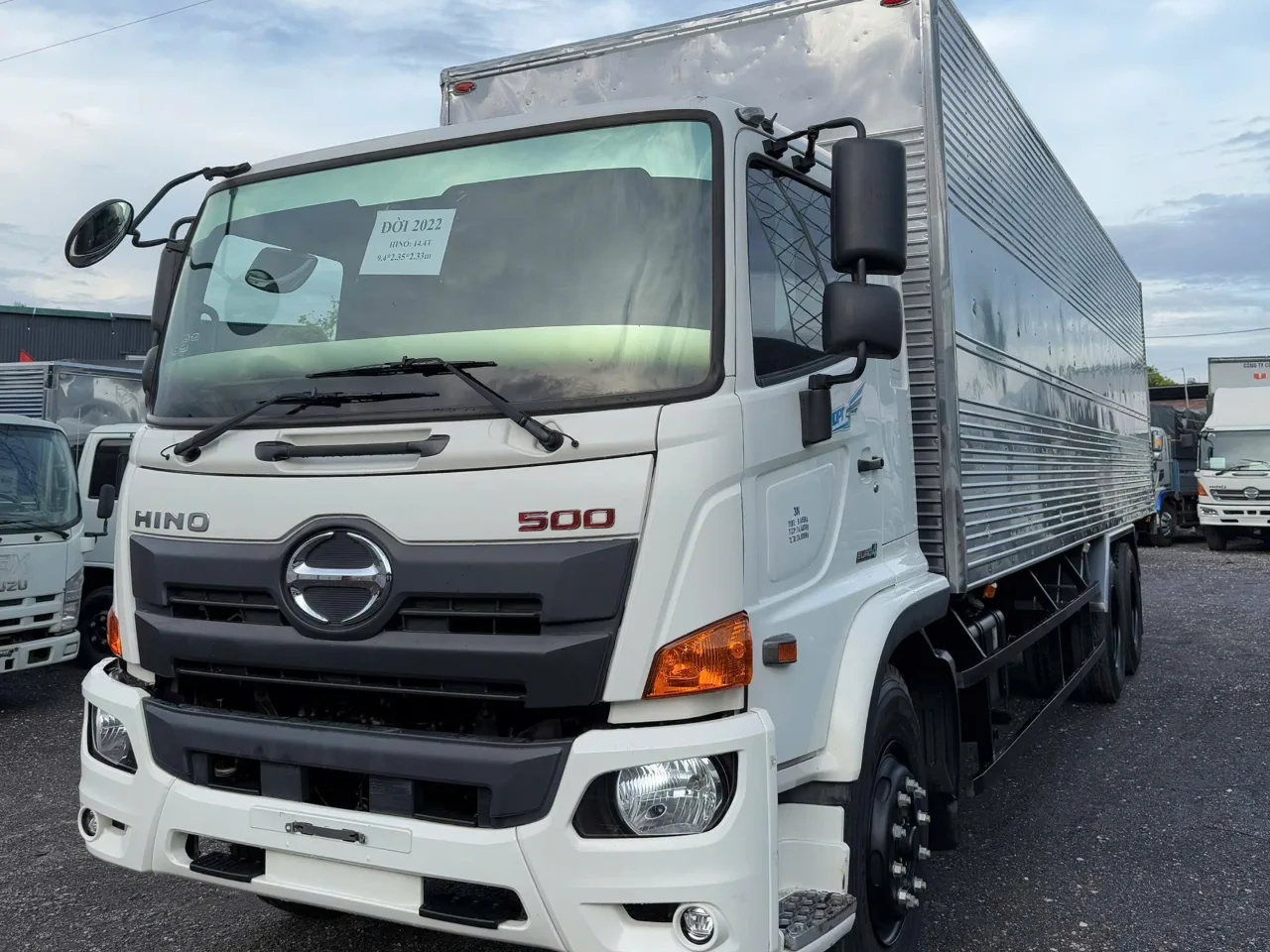 Hino FL 8 thùng kín đời 2022 - ảnh 2