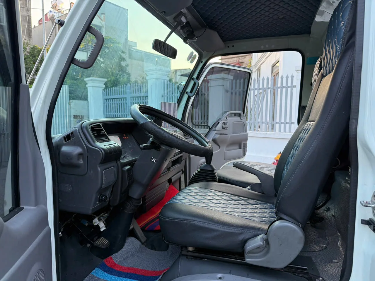 Isuzu QKR 270 thùng kín đời 2018 - ảnh thu nhỏ 8