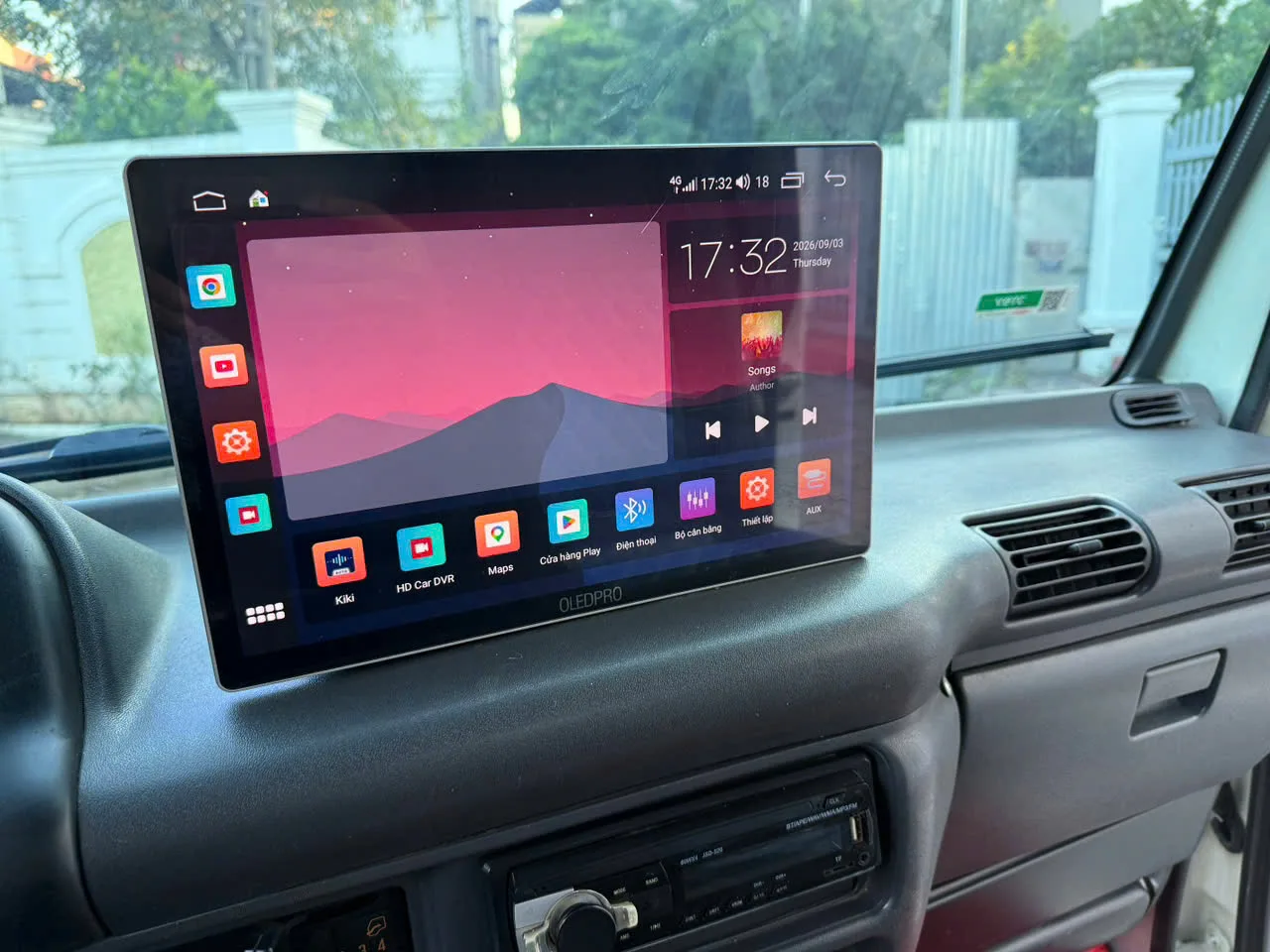 Isuzu QKR 270 thùng kín đời 2018 - ảnh thu nhỏ 9