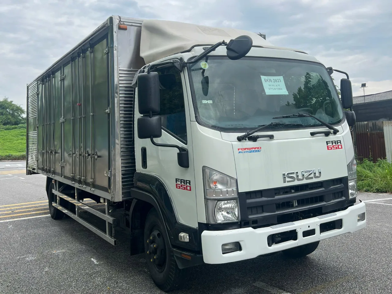 Isuzu FRR 650 thùng kín đời 2021