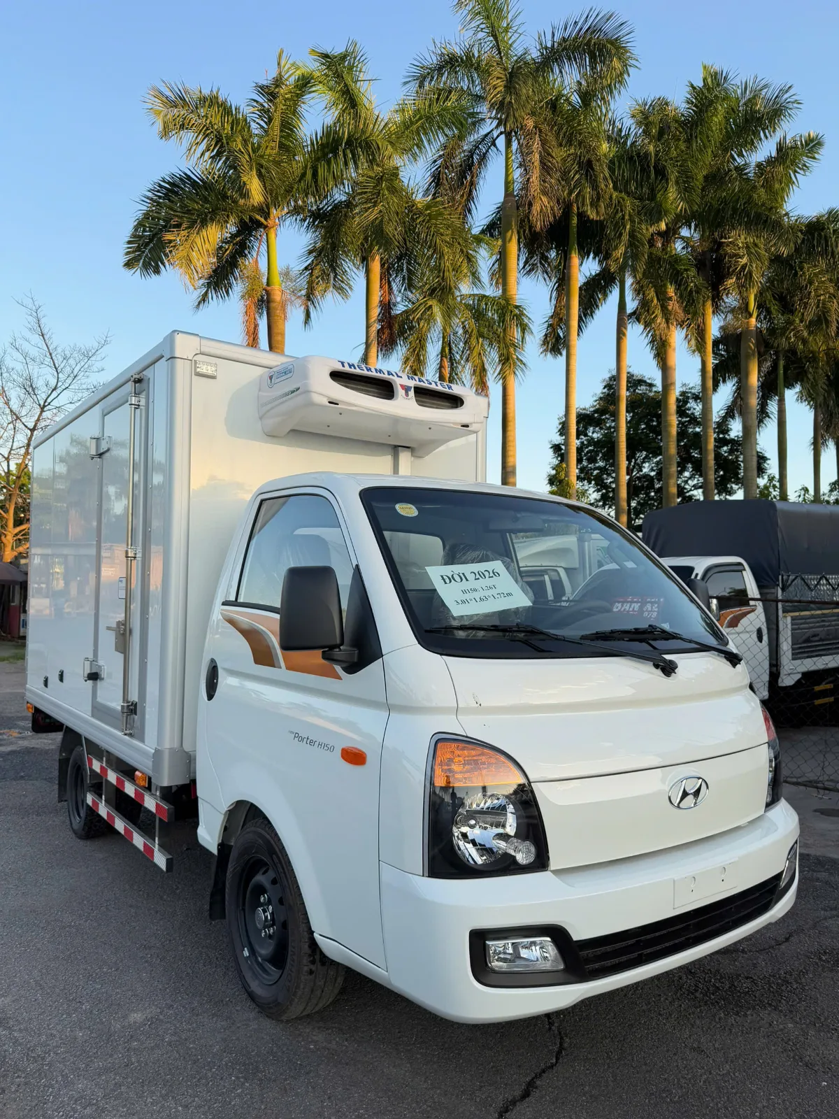 Hyundai New Porter H150 Thùng lạnh đang có tại bãi