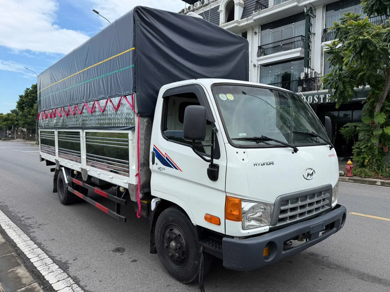 Hyundai HD72 mui bạt đời 2012
