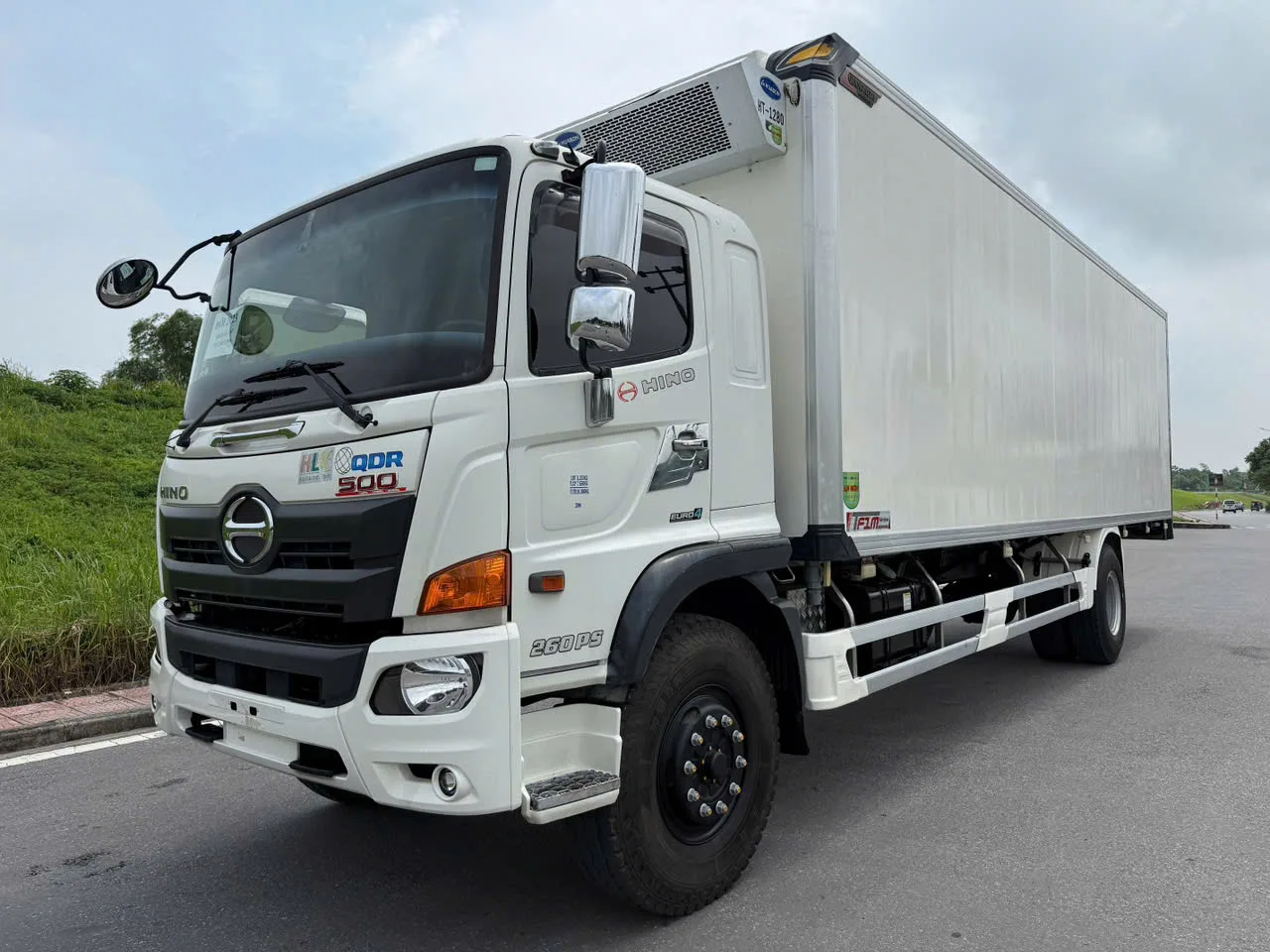 Hino FG8 thùng lạnh đời 2023 - ảnh 3