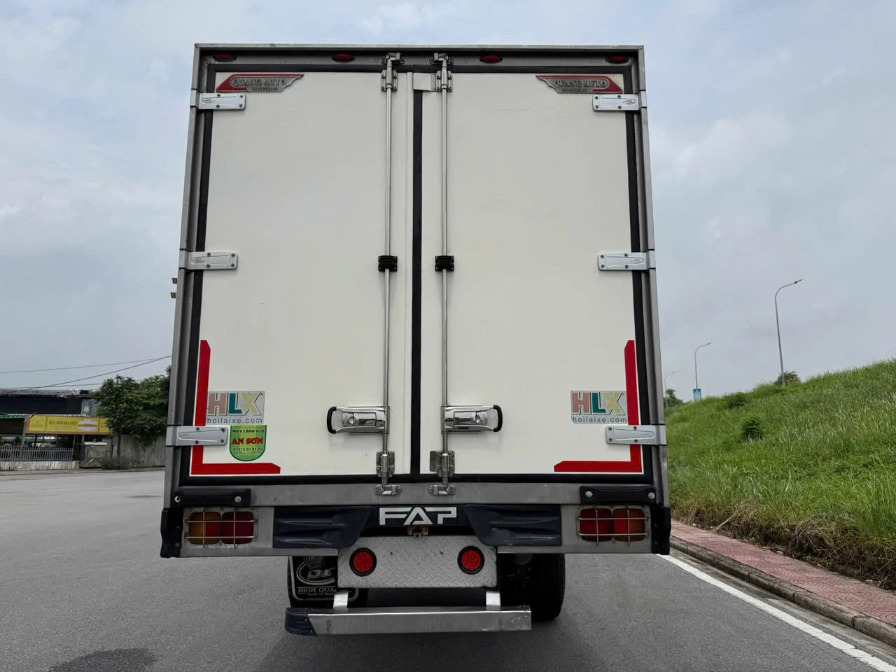 Hino FG8 thùng lạnh đời 2023 - ảnh 6