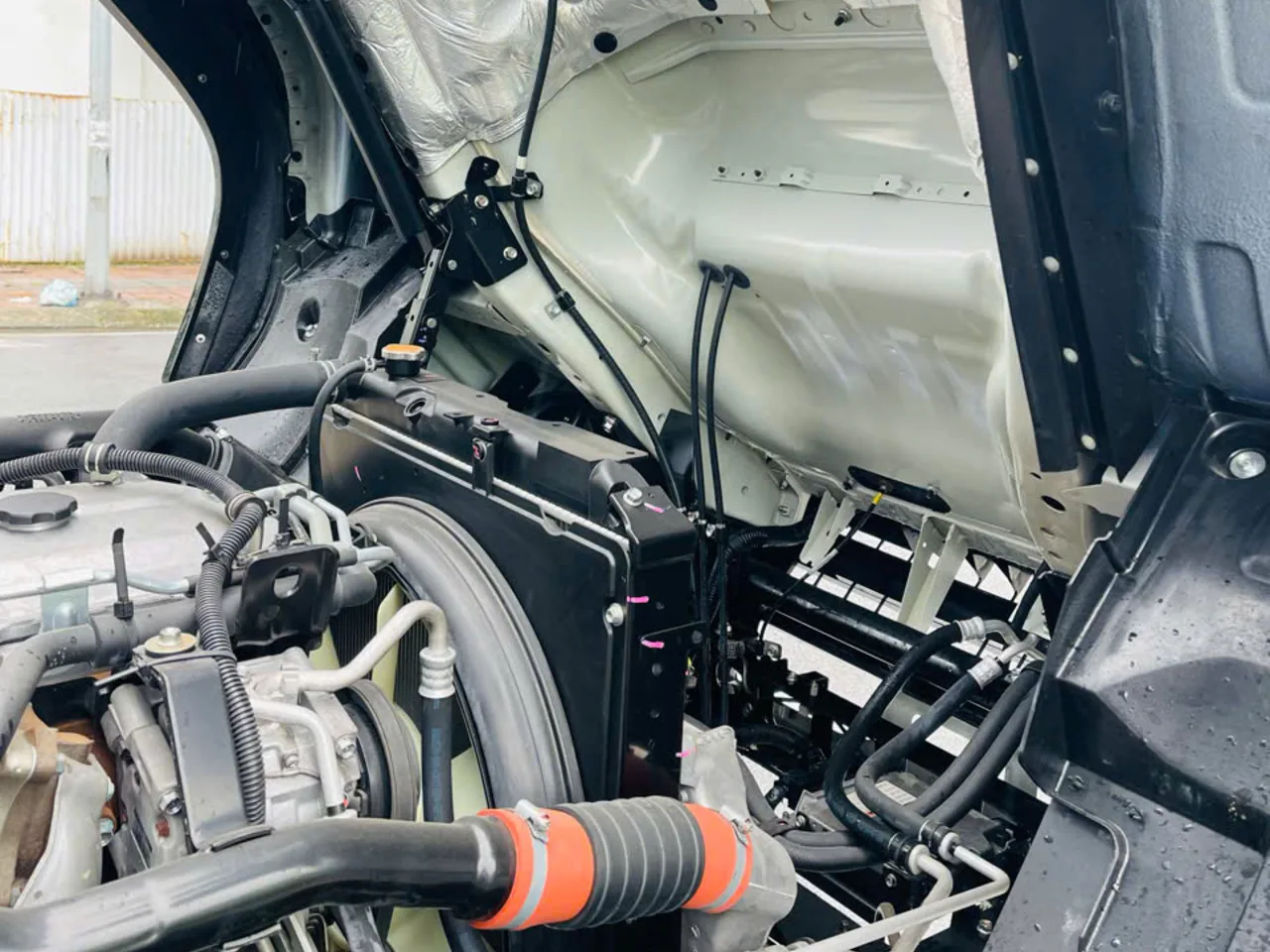 Isuzu FRR 650 mui bạt đời 2024 - ảnh thu nhỏ 9