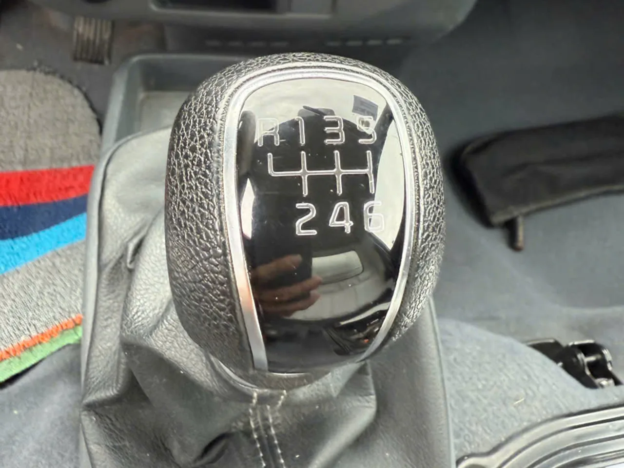 Kia K200 thùng kín đời 2022 - ảnh 9