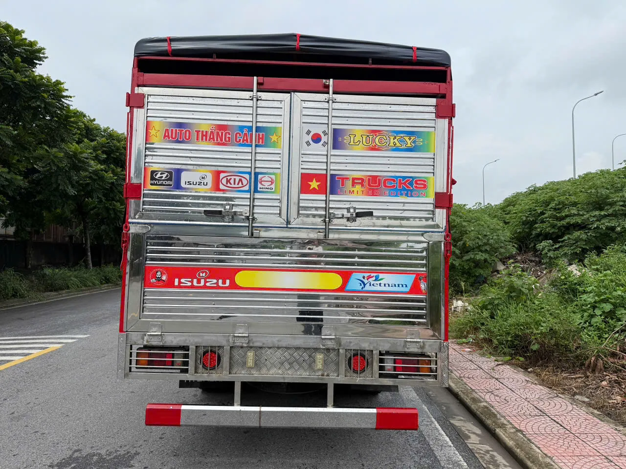 Isuzu NPR 400 mui bạt đời 2022 - ảnh 6
