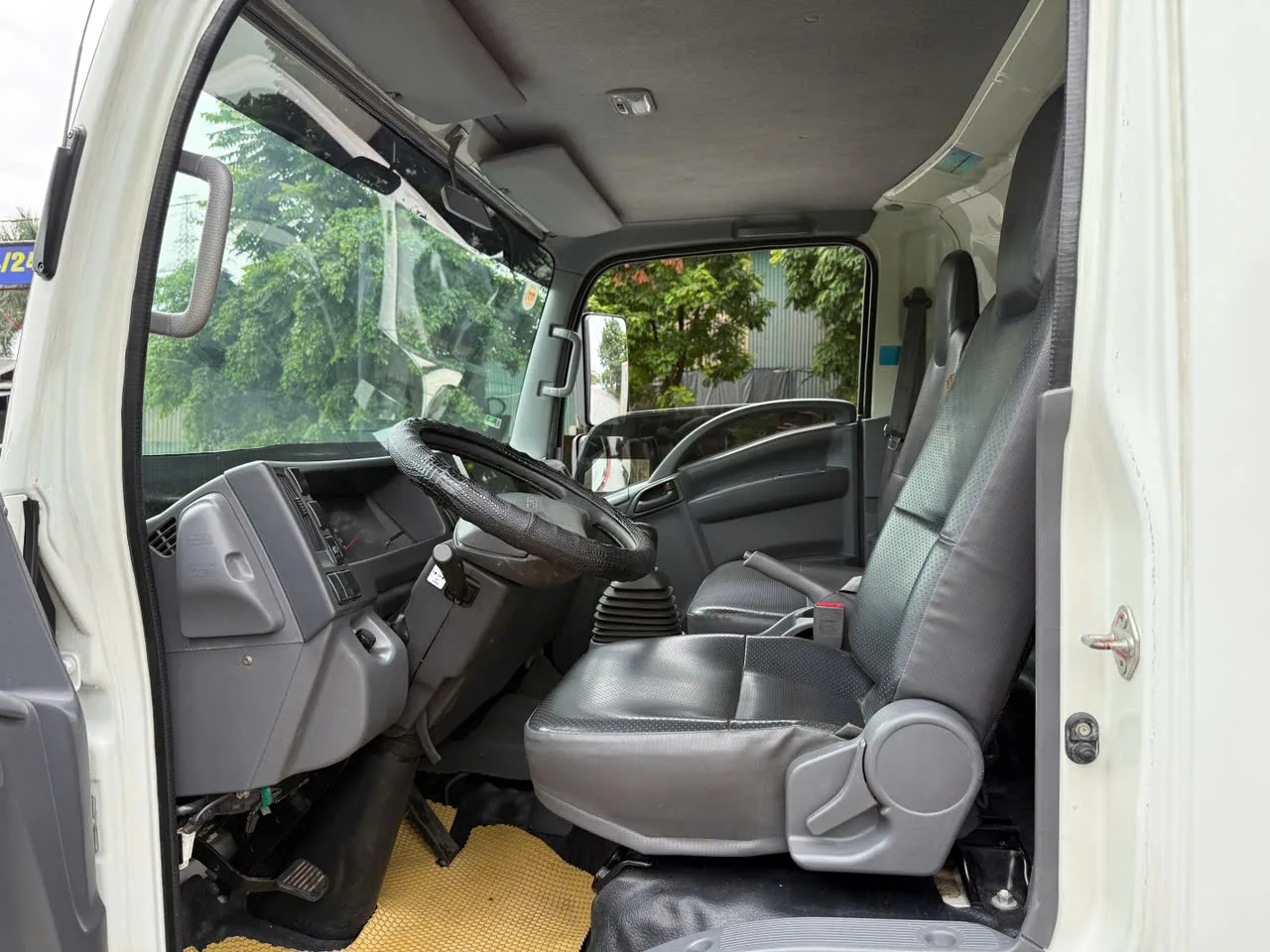Isuzu NPR 400 mui bạt đời 2022 - ảnh 9