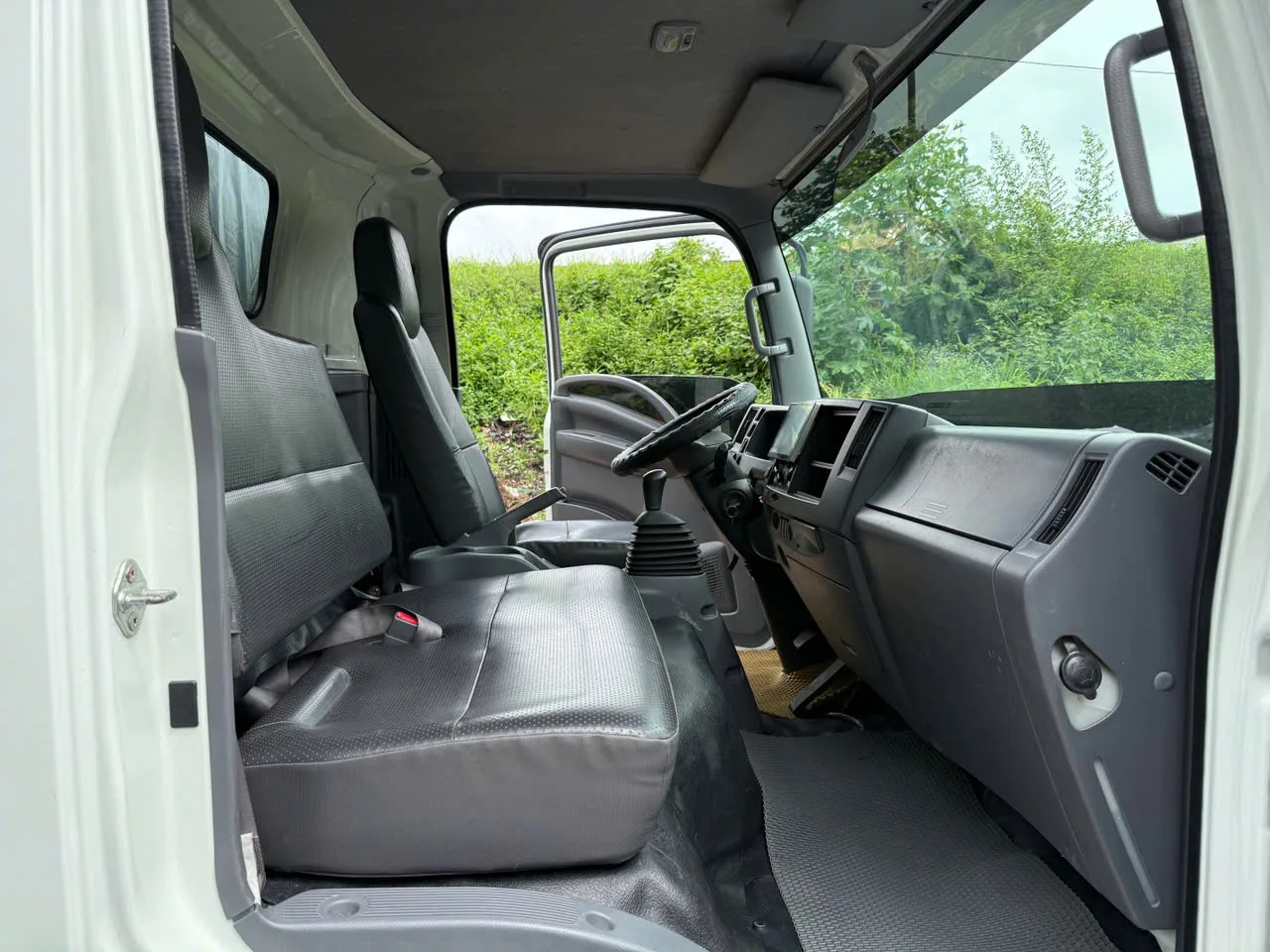 Isuzu NPR 400 mui bạt đời 2022 - ảnh 10