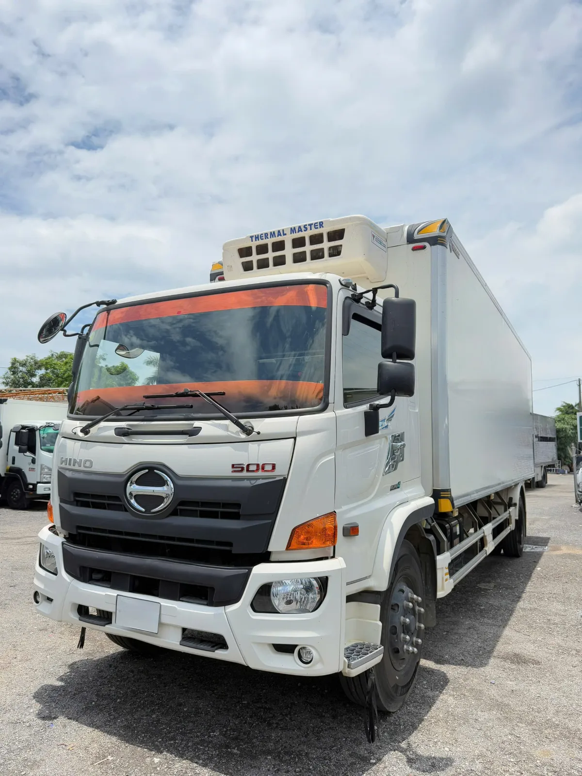 Hino 500 FG8 thùng lạnh đời 2023
