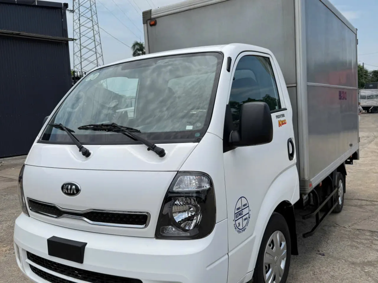 Kia K200 thùng kín đời 2020 - ảnh thu nhỏ 2
