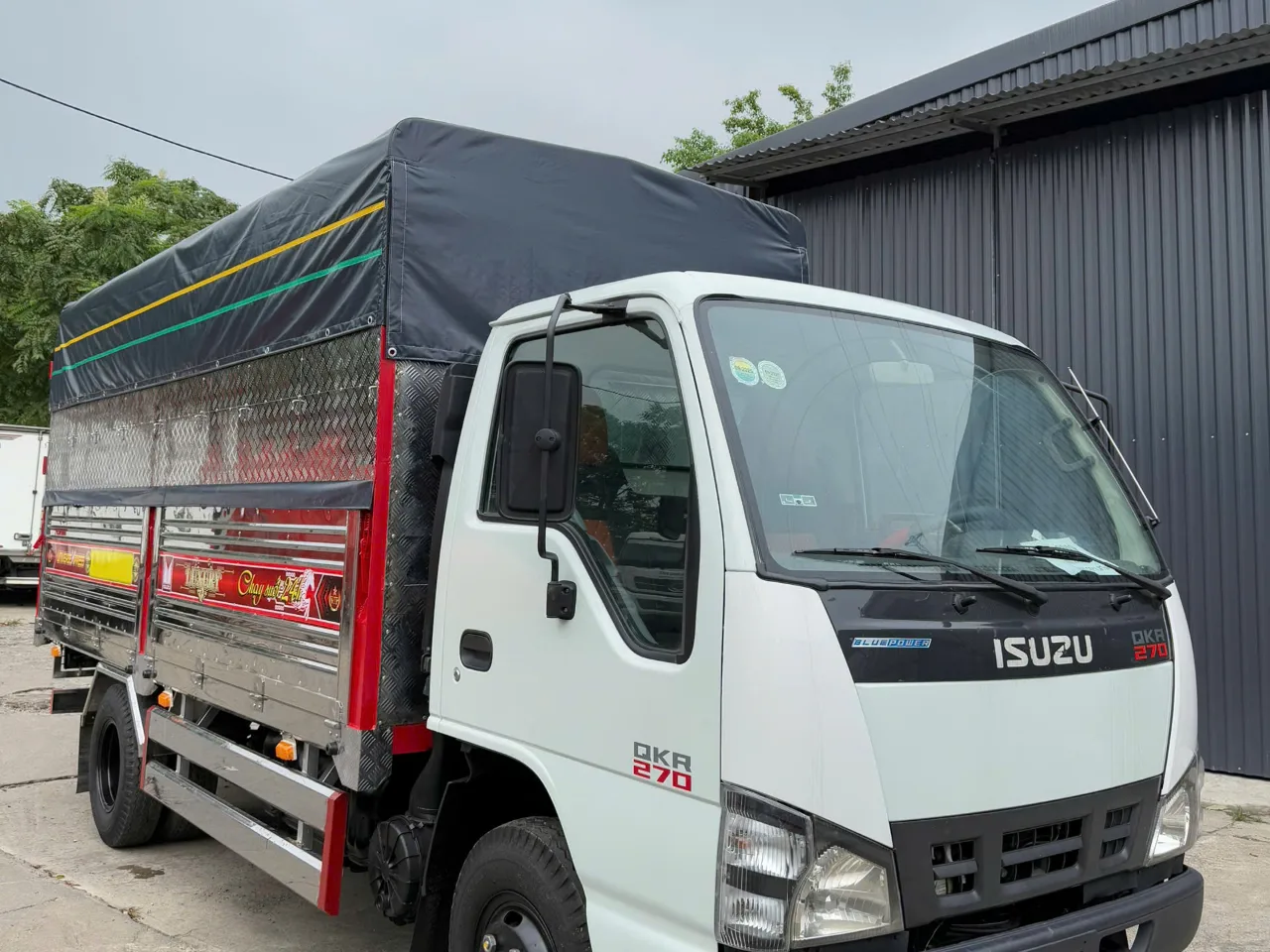 Isuzu QKR 270 Mui bạt