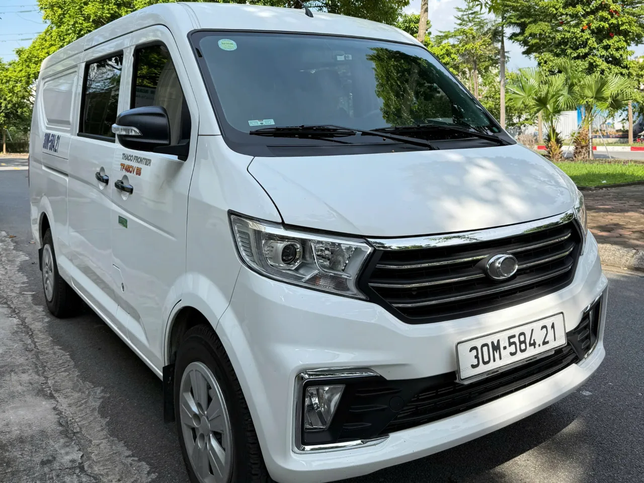 Thaco Frontier TF450V 5S Thùng kín