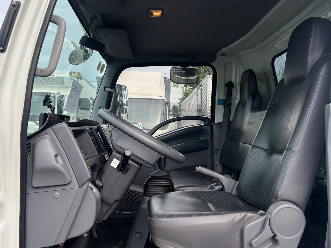 Isuzu NQR 550 mui bạt đời 2022 - ảnh 7
