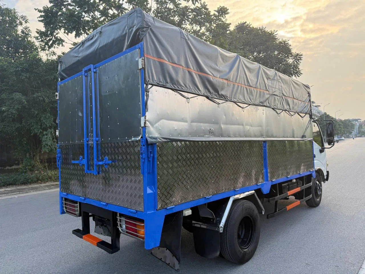 Hino 300 Dutro mui bạt đời 2016 - ảnh 3