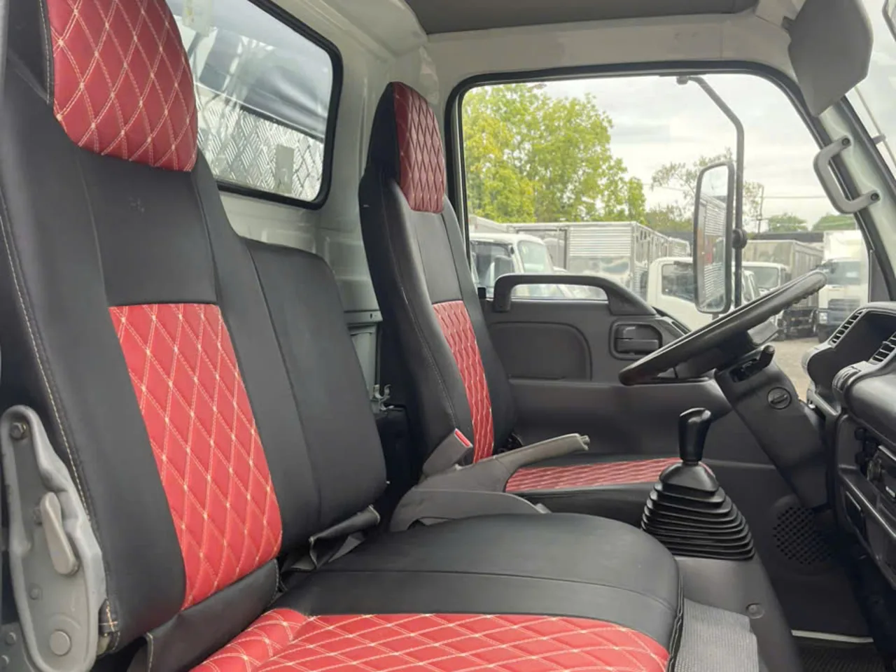 Isuzu QKR 270 mui bạt đời 2019 - ảnh thu nhỏ 11