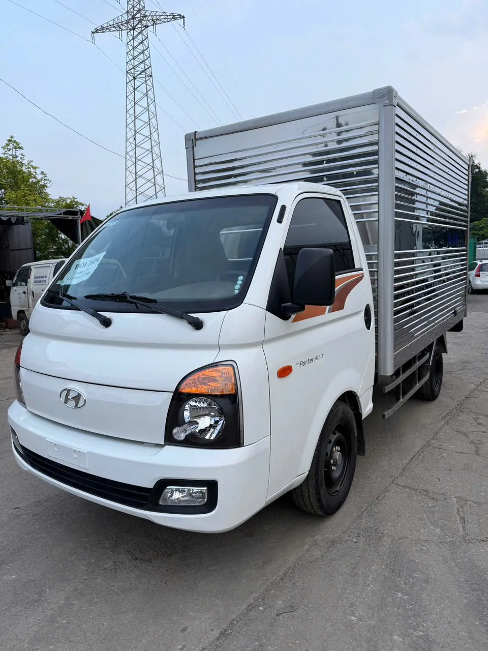 Hyundai New Porter H150 thùng kín đời 2024 - ảnh thu nhỏ 2