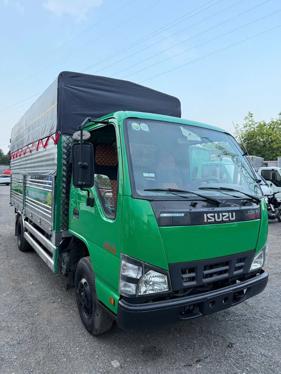 Isuzu QKR 270 thùng kín đời 2019