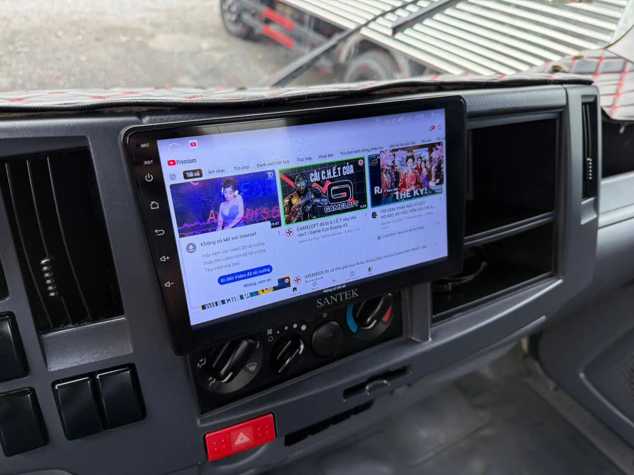 Isuzu QKR 270 thùng kín đời 2022 - ảnh thu nhỏ 8