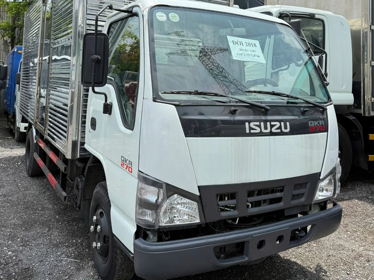 Isuzu QKR 270 thùng kín đời 2018
