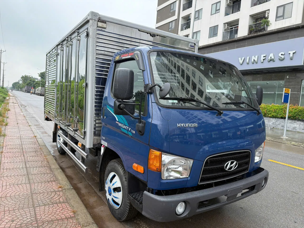 Hyundai New Mighty 75S Thùng kín đang có tại bãi