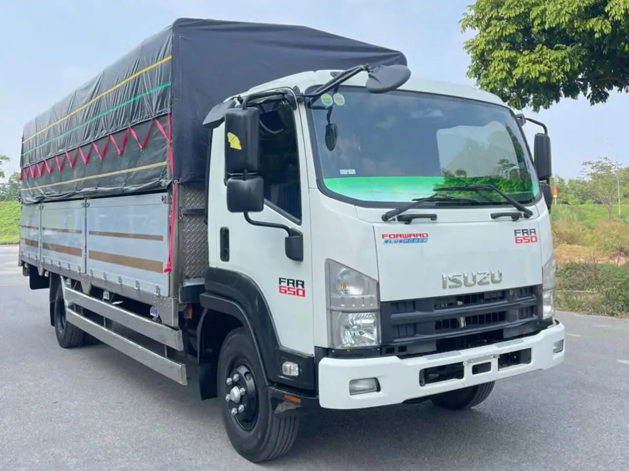 Isuzu FRR 650 mui bạt đời 2022