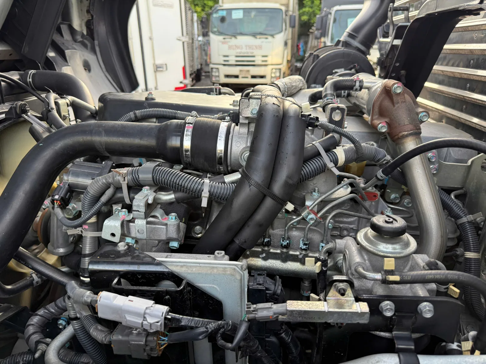 Isuzu FVR 900 thùng kín đời 2020 - ảnh thu nhỏ 8