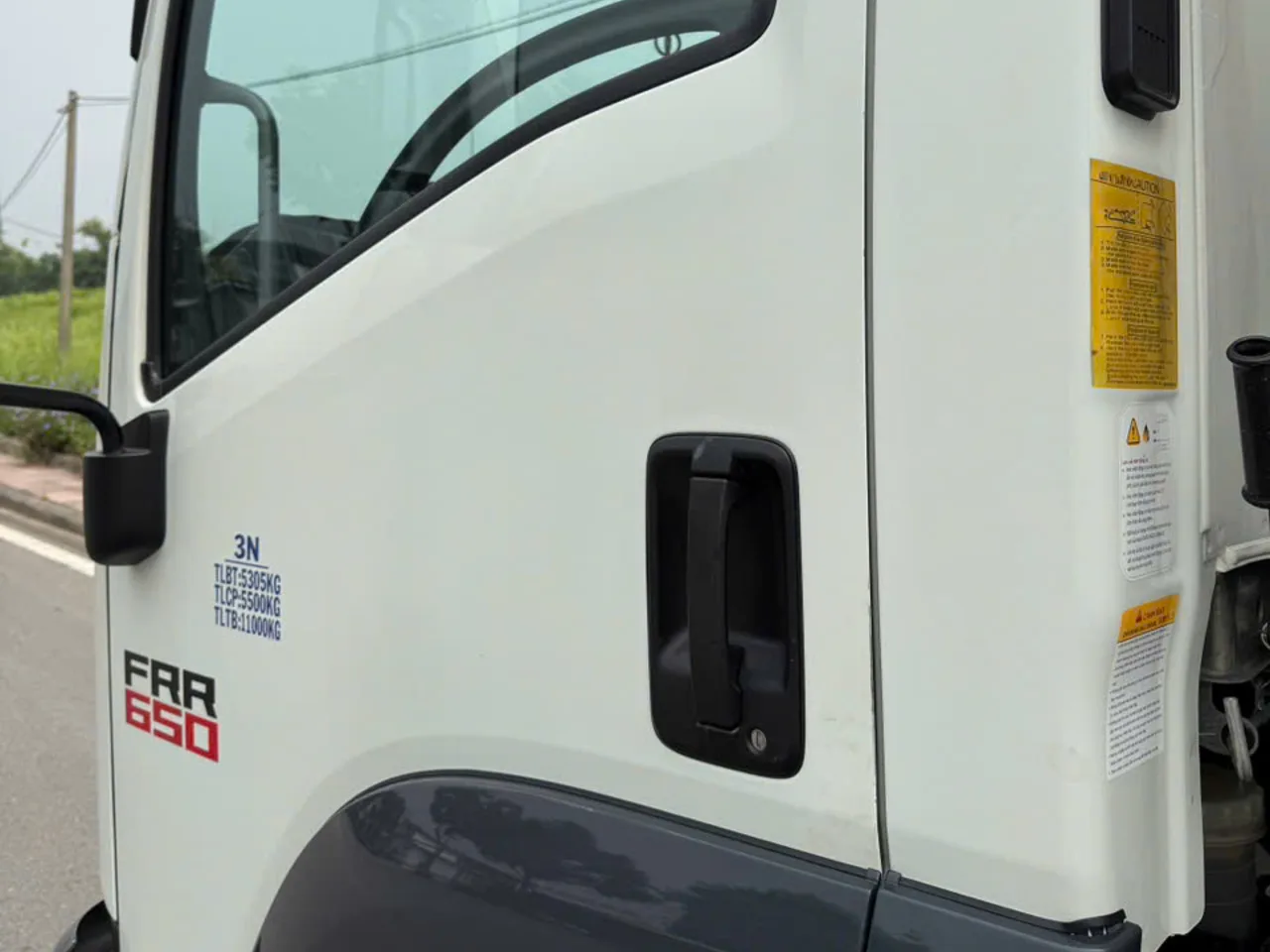 Isuzu FRR 650 thùng lạnh đời 2025 - ảnh 6