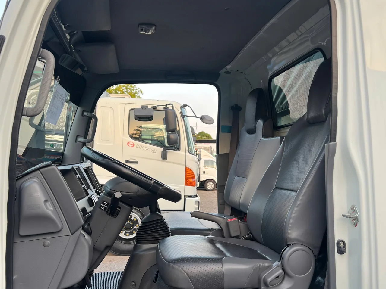 Isuzu QKR 230 mui bạt đời 2022 - ảnh thu nhỏ 8