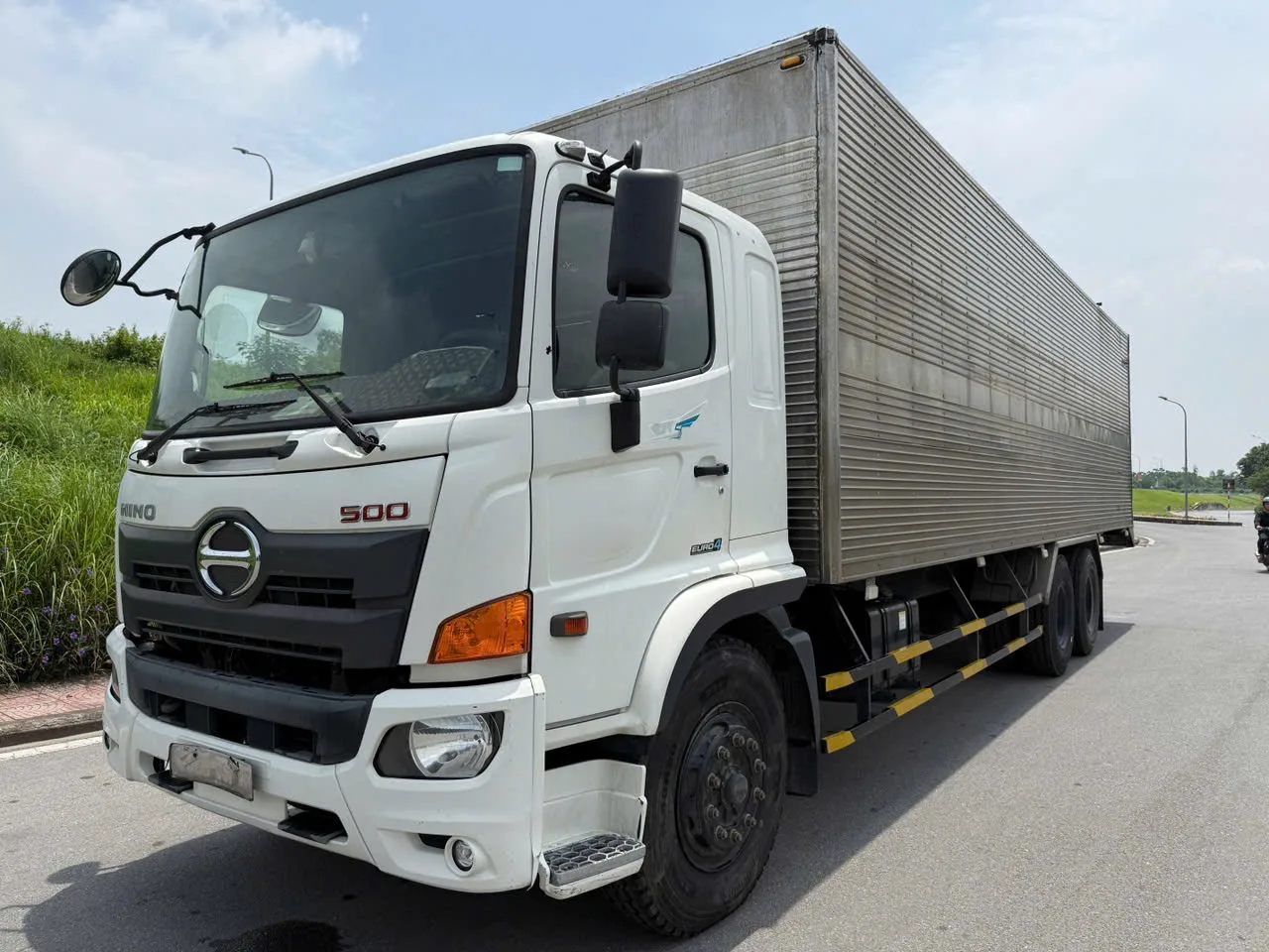 Hino FL8 thùng kín đời 2019 - ảnh thu nhỏ 2